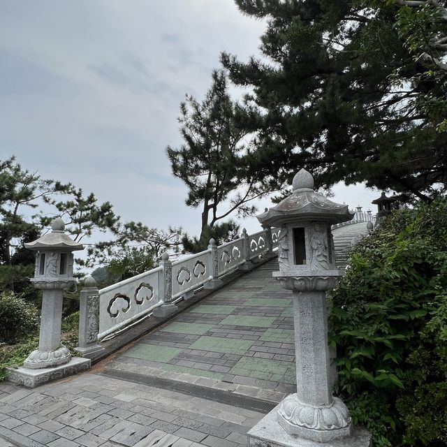 Take pictures with iconic bridges at Jeju 