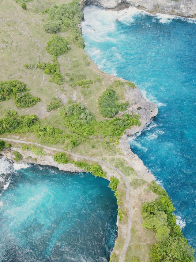 Beautiful coastal formation in Nusa Penida!
