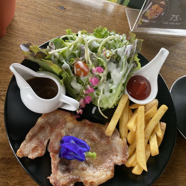 ร้านชิค ค่าเฟ่ Chic cafe’ 