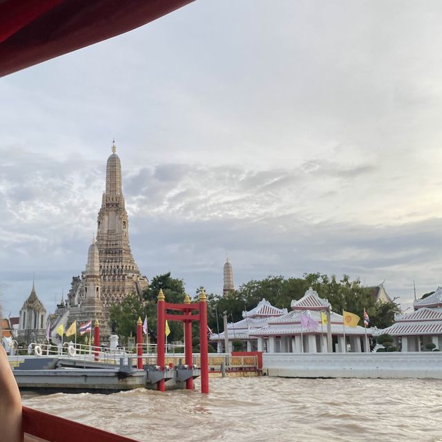 ทริปเหมาขนส่งสาธารณะ !