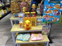 全港最大間嘅B duck主題旗艦店😍