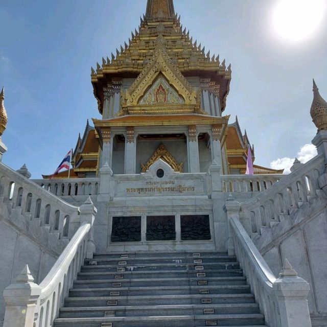 วัดไตรมิตรวิทยารามวรวิหาร 