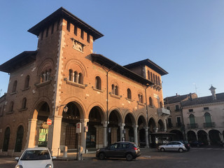 Walking around Vicenza ~  🇮🇹 