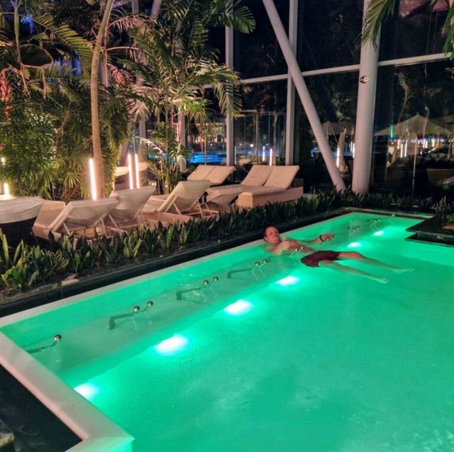 Chill at Therme 