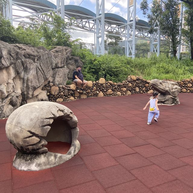 【親子放電好去處】恐龍公園｜坪石遊樂場