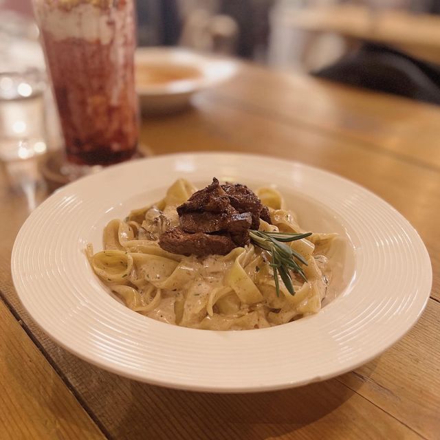 旺角｜ 文青工業水泥風cafe