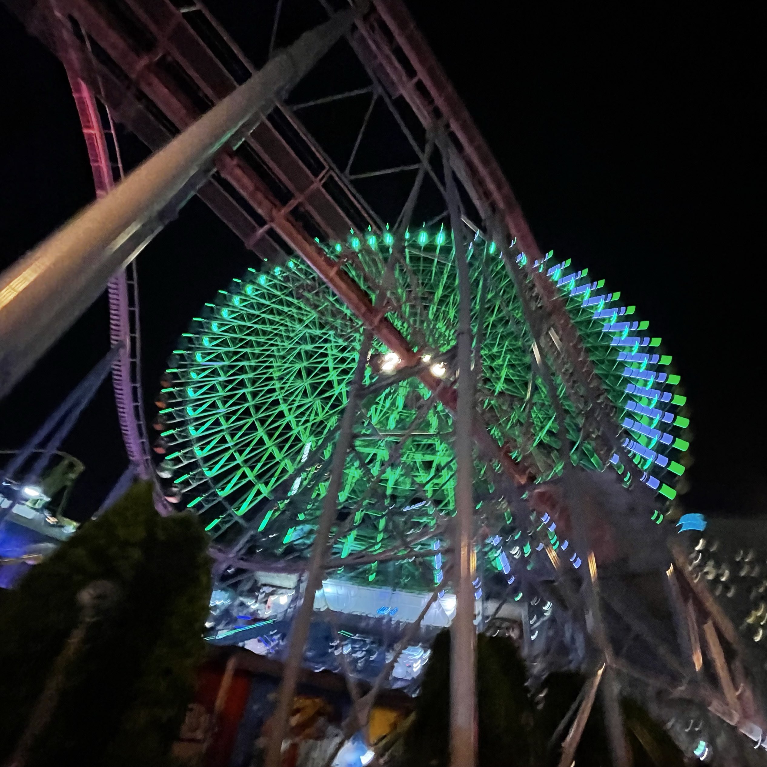 観覧車から眺める夜景がめちゃくちゃ綺麗でロマンチック よこはまコスモワールド Trip Com 横浜の旅のブログ