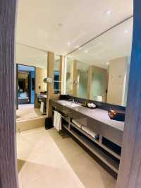 Dusit Thani Laguna Pool View Room 325