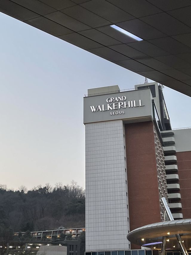 심플하고 모던한 5성급 한강뷰 호텔 ‘비스타 워커힐 서울’ 🏨🌉✨