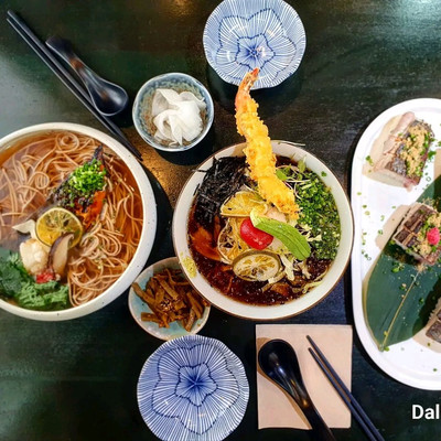 이색적인 고등어소바가 맛있는 '제주 나무식탁' | 트립닷컴 서귀포 이색적인 고등어소바가 맛있는 '제주 나무식탁' | 트립닷컴 서귀포