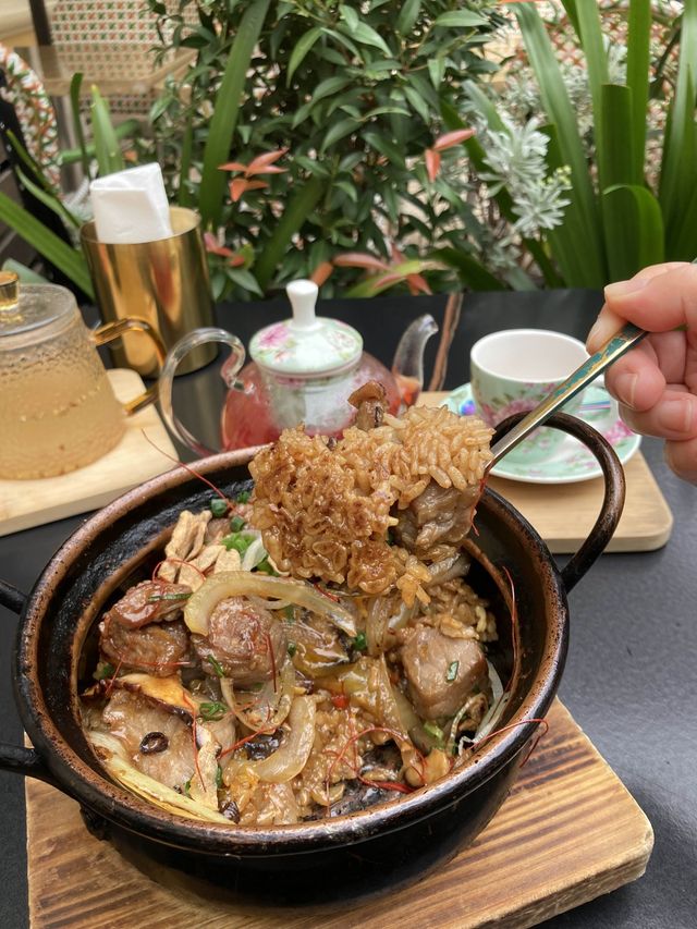 南洋度假Cafe之暖笠笠煲仔飯