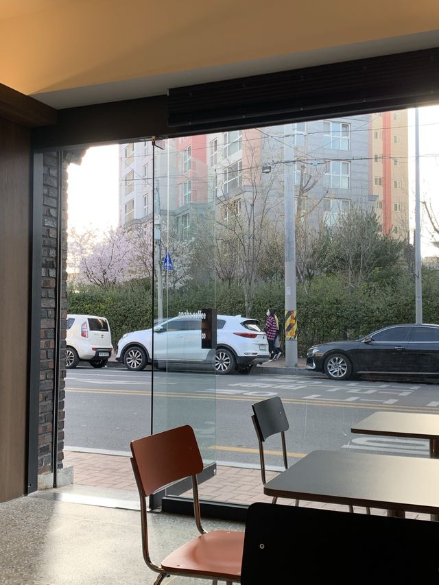 [대구] 음악 좋고 친절한데 커피까지 맛있는, 아나바커피