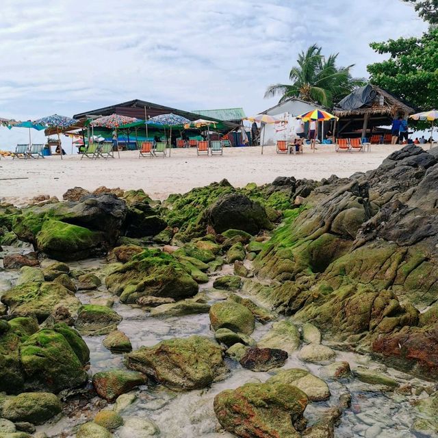 เกาะเล็กๆ​ เดิน​ 3​ ก้าวรอบเกาะ​