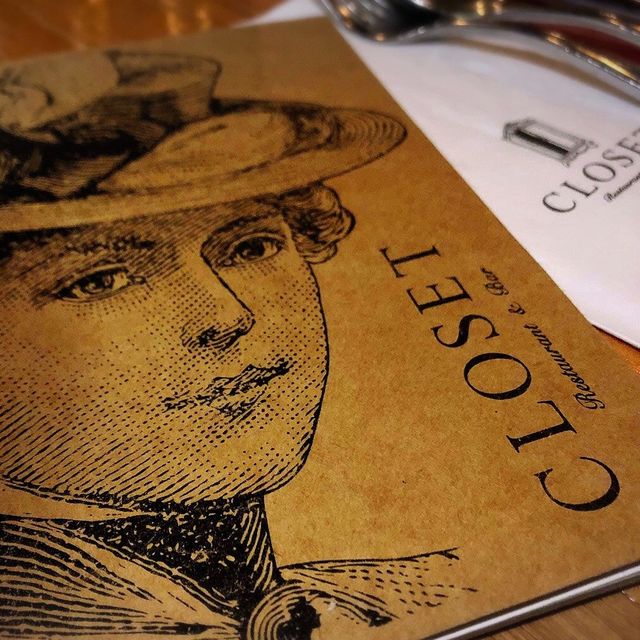 魔幻般的餐酒館｜衣櫥Closet 🌟