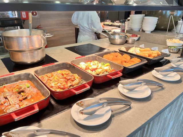 千禧新世界酒店抵食buffet lunch   