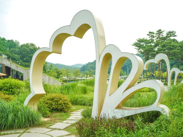 군포 꽃구경하기 좋은 '초막골생태공원'