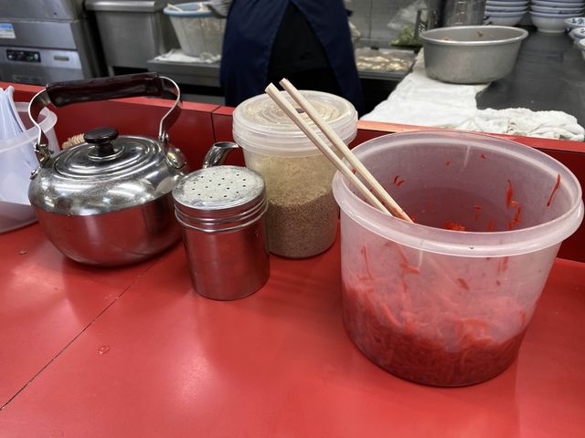 福岡・中洲川端『長浜家』のラーメン