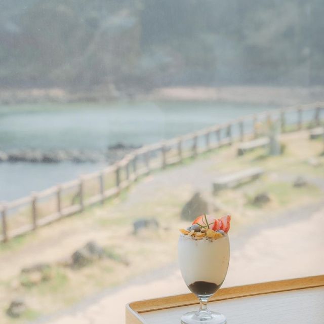 성산일출봉 뷰 제주 오션 카페, 카페 더 라이트 