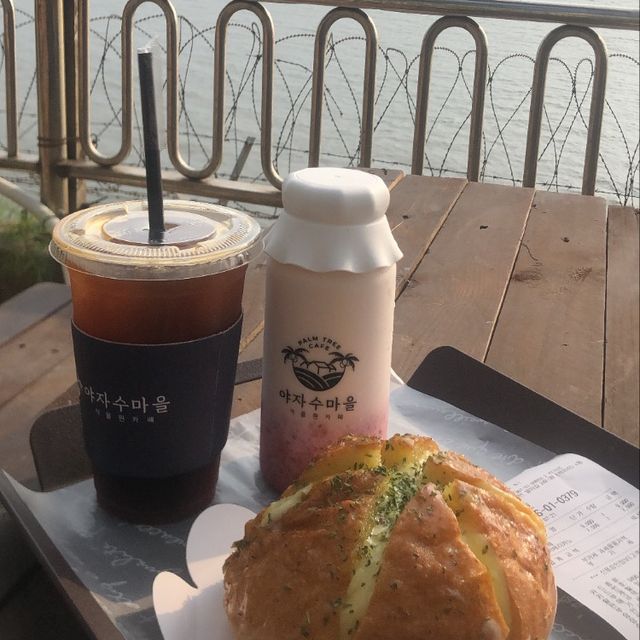 궁평항에 야자수 카페가 ?! 🌴