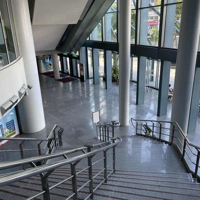 台北看展跟演唱會的超讚選擇 台北小巨蛋 超大建築很有特色