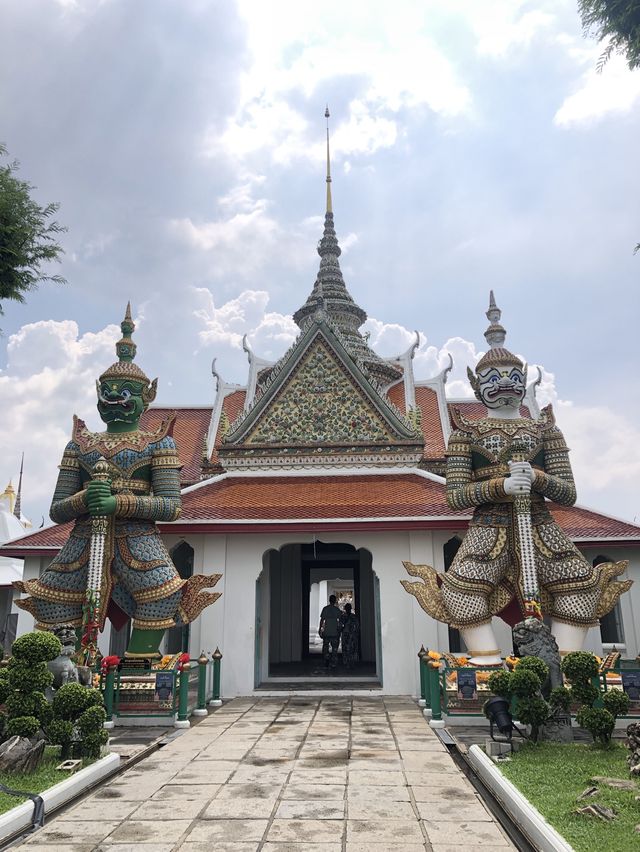 A must-visit temple in Bangkok! 