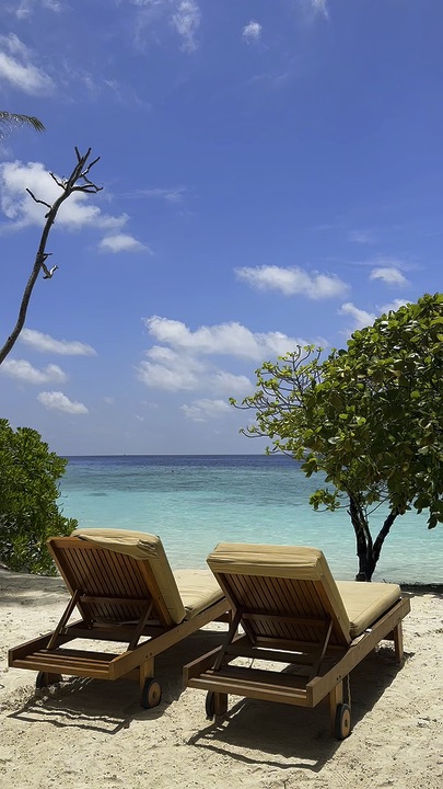 7-Day Maldives Itinerary: Local Islands + Resort Experience
