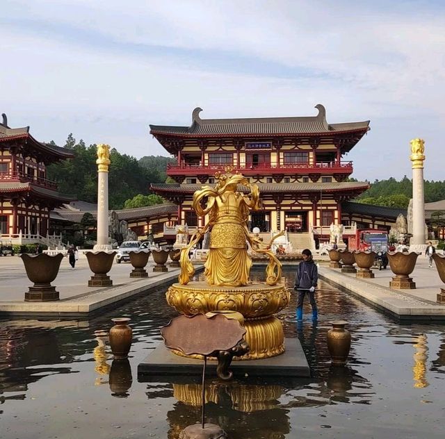 World's tallest Buddha Statue! 