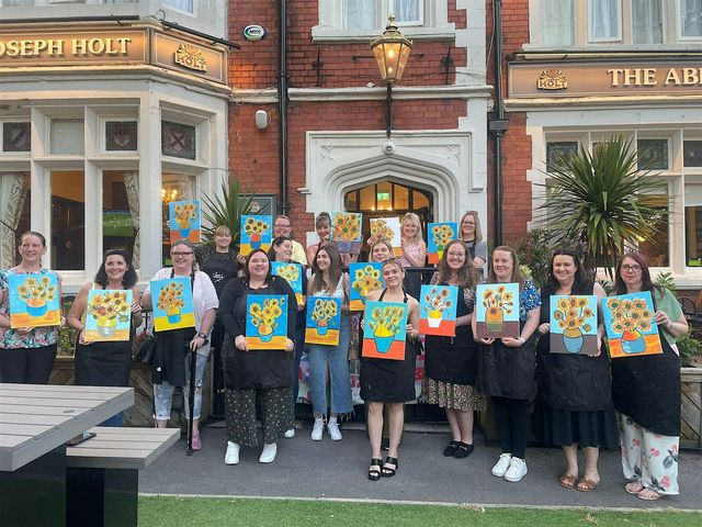 Paint & Party UK: Sunflowers - Maghull | Ten86