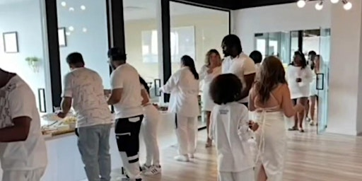 Brunch en blanc | MC Hall