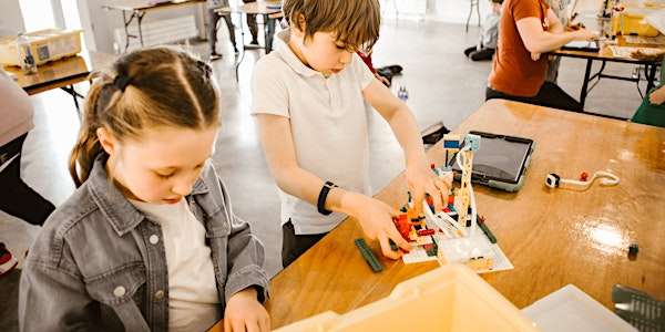 LEGO Robotics Quick Build | Market Hall
