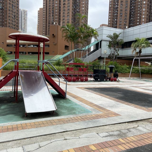 懷舊蒸氣火車頭公園