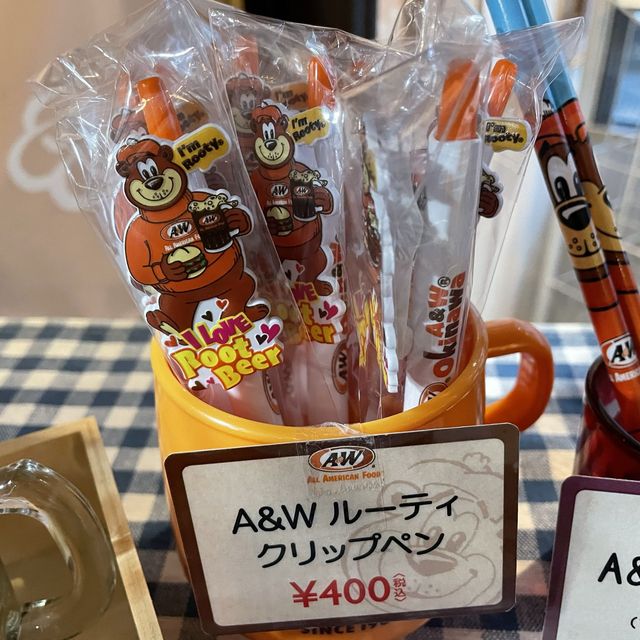 糸満市のエイアンドダブリューへ行ってきました。