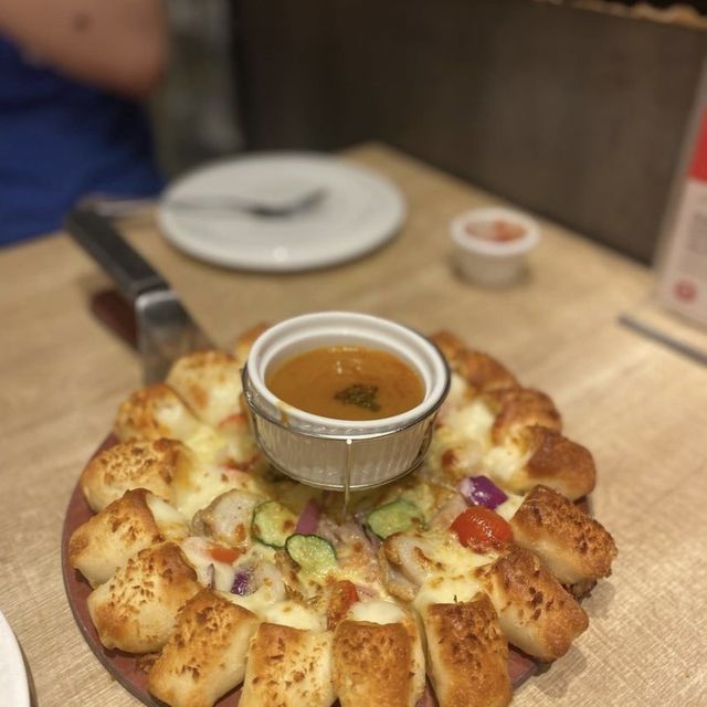 飽到上天靈蓋的Pizza 🍕