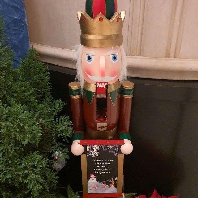 Festive Decoration at Shangri-La lobby