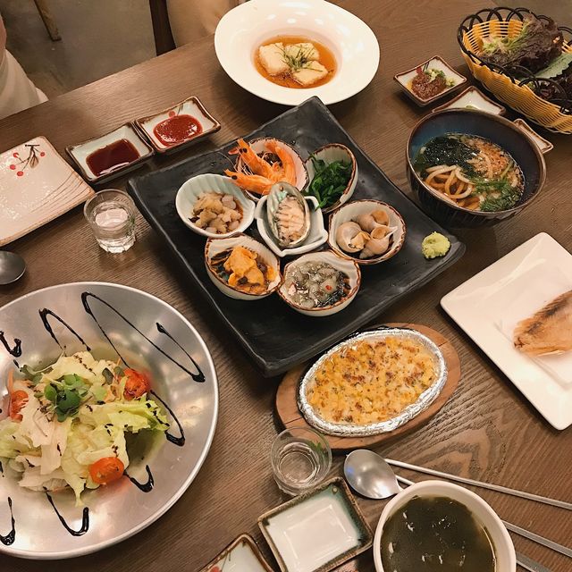 어마하게 많은 스끼다시가 나오는 강릉 "경포동해횟집"