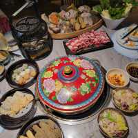一站式品嚐台式小食+刺身+雞煲+藥膳火煱，任飲任食挑戰大胃王😂