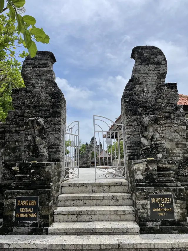 Spectacular temples, only in Bali 