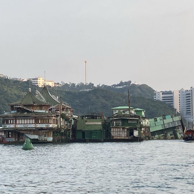 《香港仔住家艇參觀 👀+ 舢舨體驗語音導賞團🎧》