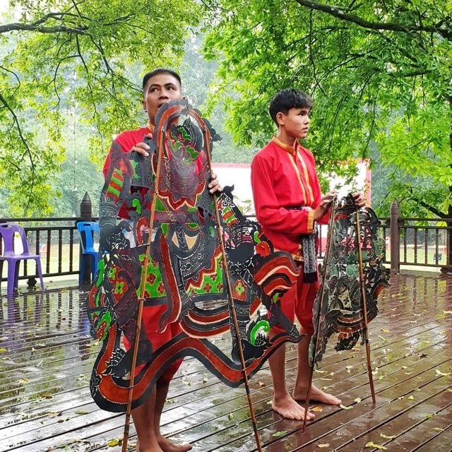 "พิพิธภัณฑ์หนังใหญ่วัดขนอน"