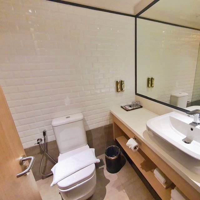 super convenient transit hotel!