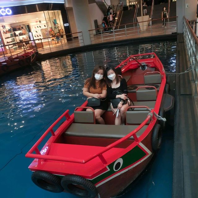 Indoor Sampan Ride 🛶