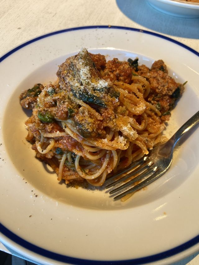 【海が見えるカフェ】東京・竹芝にあるカフェでオシャレランチ
