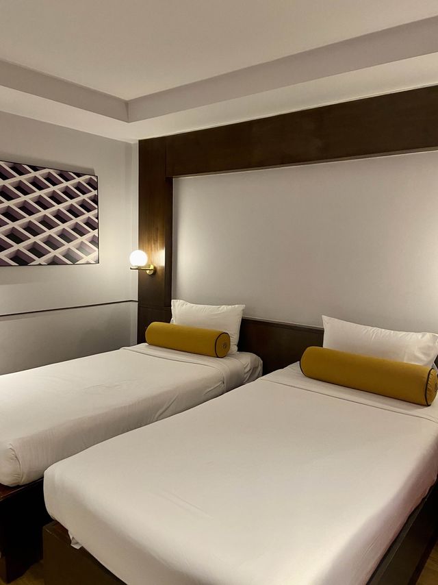 Graph Hotel