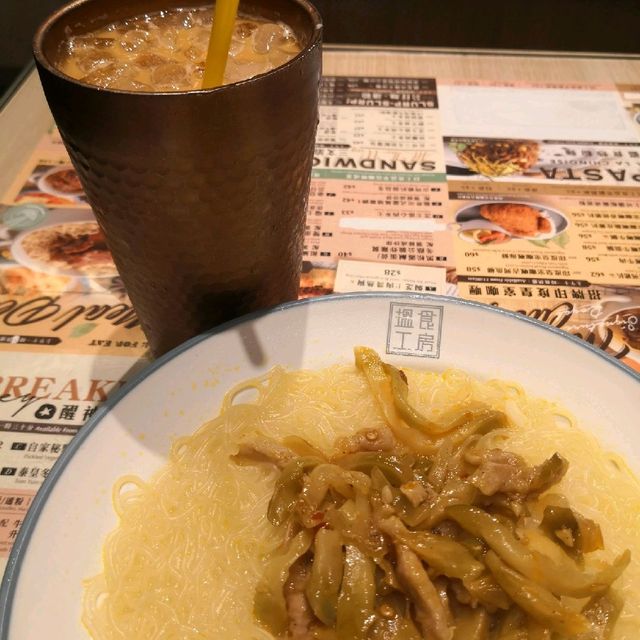 平靚正-港式茶餐廳at馬鞍山