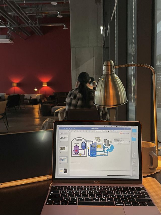 [경기하남] 서울 근교 작업 하기 좋은 라운지 카페 ‘더 노멤버 라운지’ 🤓👩🏻‍💻💭