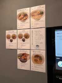 韓国/ソウル【新沙】韓国で本格煮干しラーメンが食べられるお店🐟