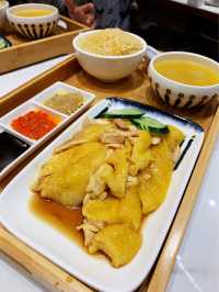天水圍｜有18間分店的海南雞專門店•亞參🐔