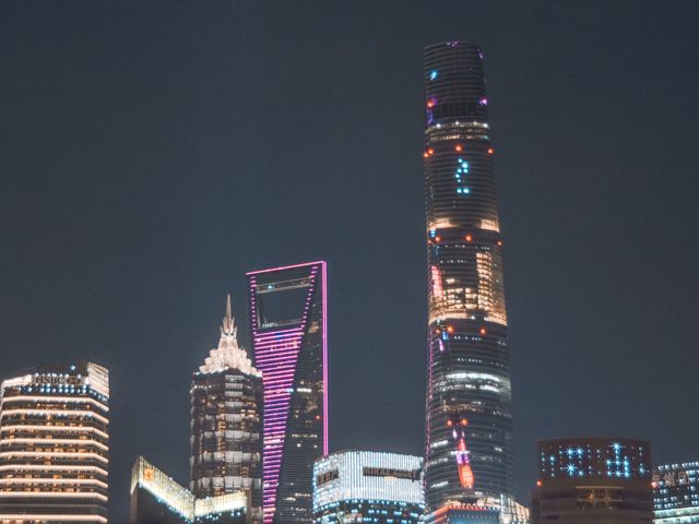 Shanghai at night. the bund lights! 🏙🌃