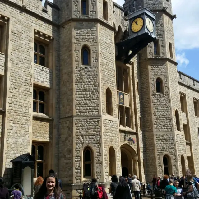 Explore Tower of London 