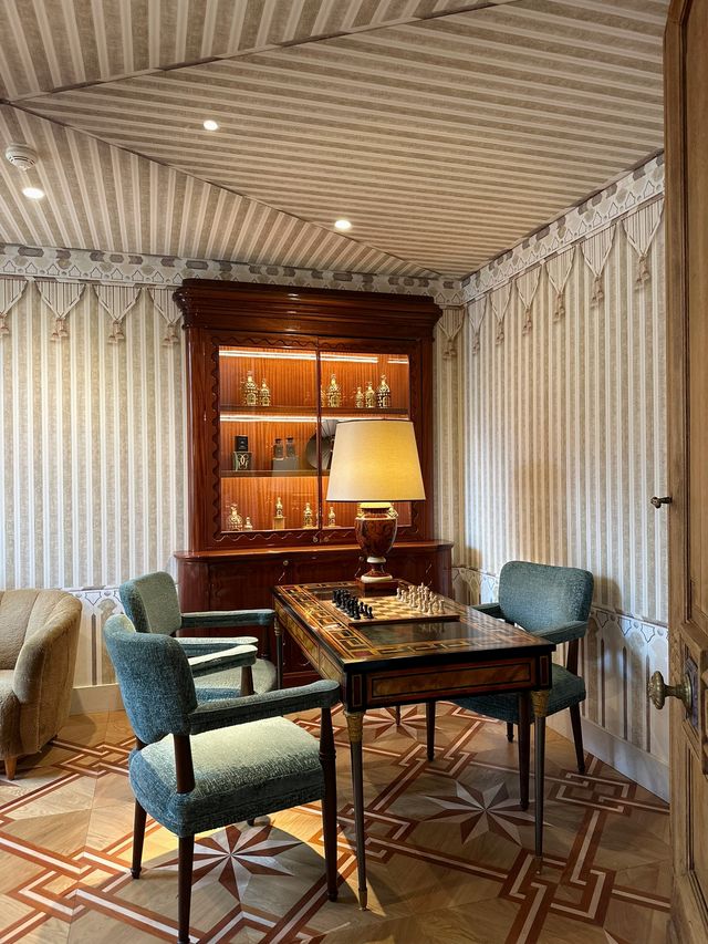 Saint James Paris, the dream mansion.